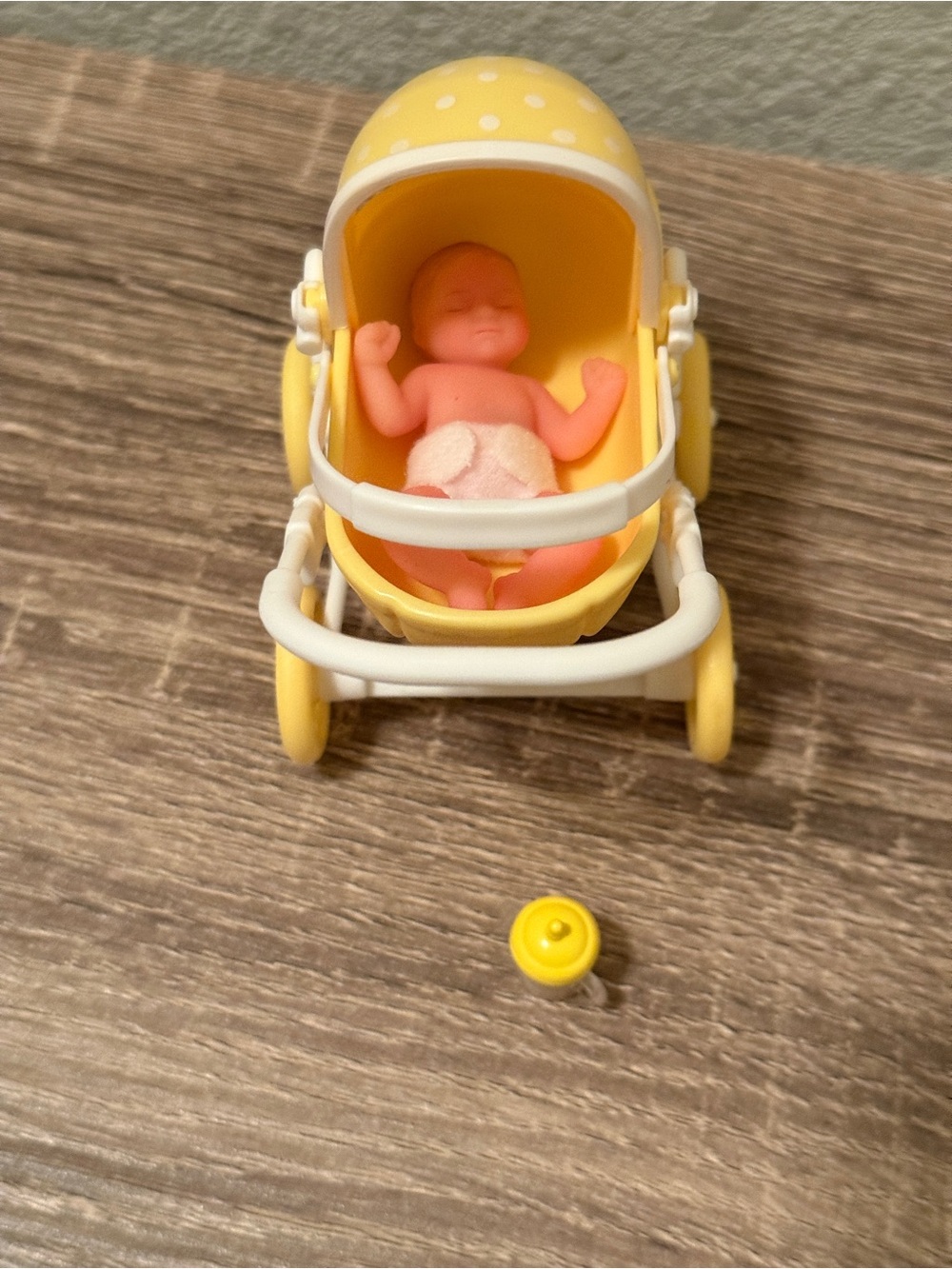 Series 1 My Mini Baby YELLOW STROLLER w/ Baby, Diaper, & Bottle